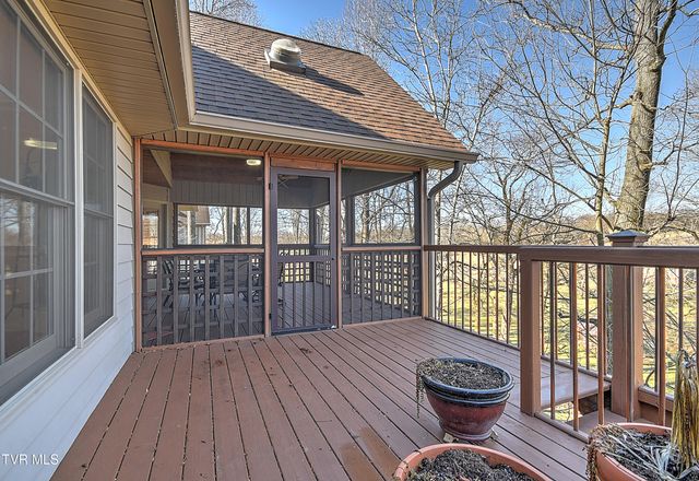 3016 Vicksburg Road, Johnson City, TN 37604