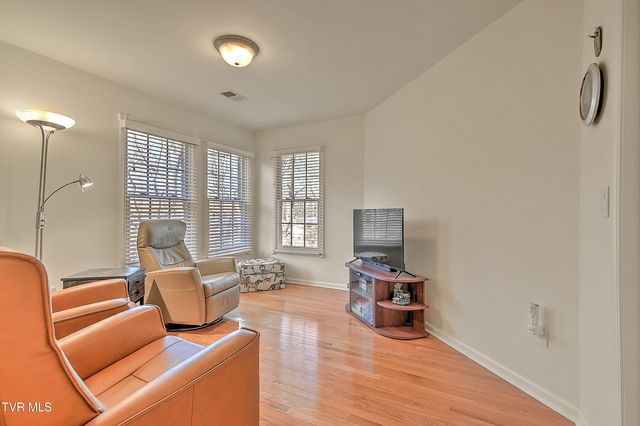 3016 Vicksburg Road, Johnson City, TN 37604