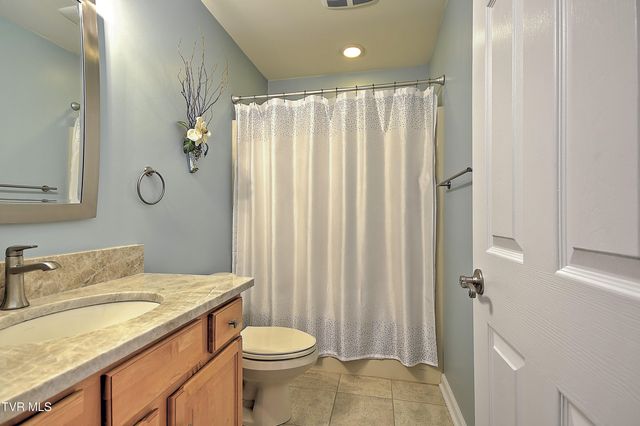 3016 Vicksburg Road, Johnson City, TN 37604