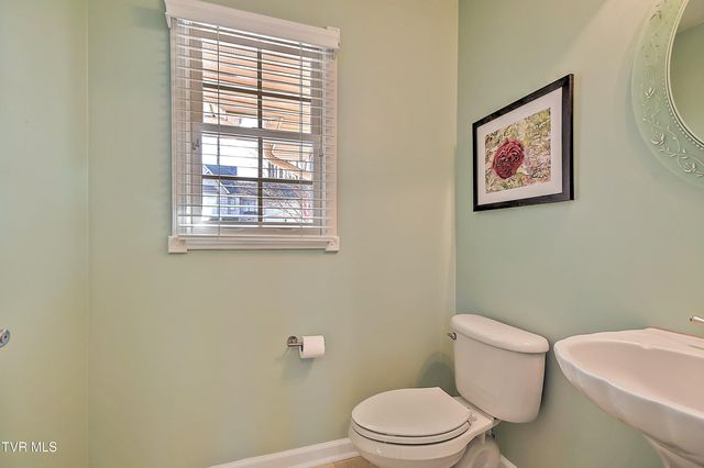 3016 Vicksburg Road, Johnson City, TN 37604