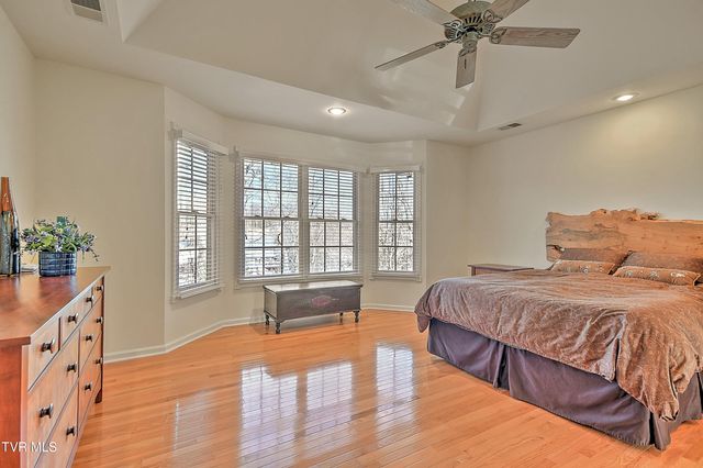 3016 Vicksburg Road, Johnson City, TN 37604