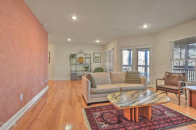 3016 Vicksburg Road, Johnson City, TN 37604