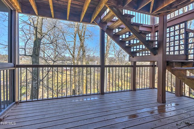 3016 Vicksburg Road, Johnson City, TN 37604