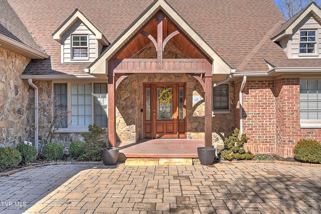 3016 Vicksburg Road, Johnson City, TN 37604