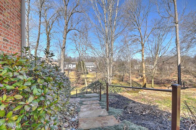 3016 Vicksburg Road, Johnson City, TN 37604