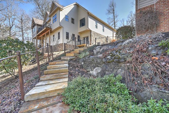 3016 Vicksburg Road, Johnson City, TN 37604