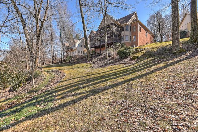 3016 Vicksburg Road, Johnson City, TN 37604