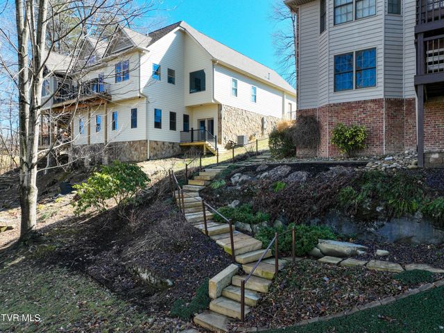 3016 Vicksburg Road, Johnson City, TN 37604