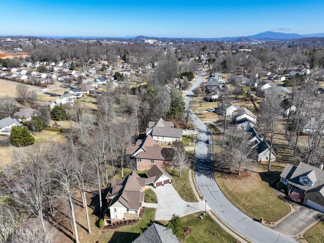 3016 Vicksburg Road, Johnson City, TN 37604