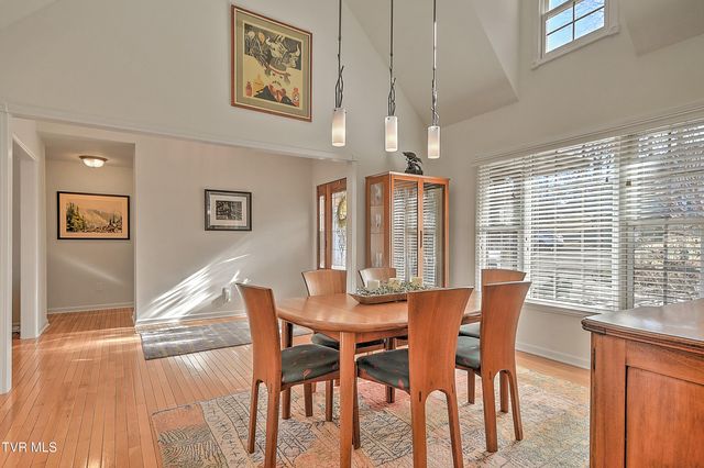 3016 Vicksburg Road, Johnson City, TN 37604