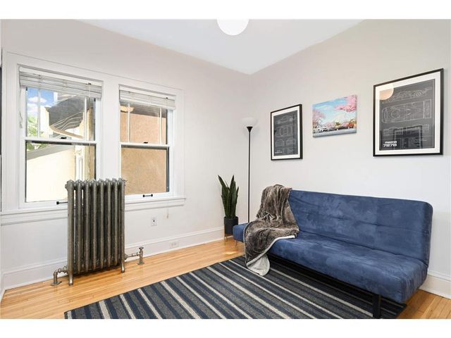 3229 Garfield Avenue 202, Minneapolis, MN 55408