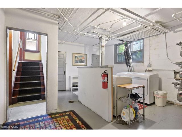 3229 Garfield Avenue 202, Minneapolis, MN 55408