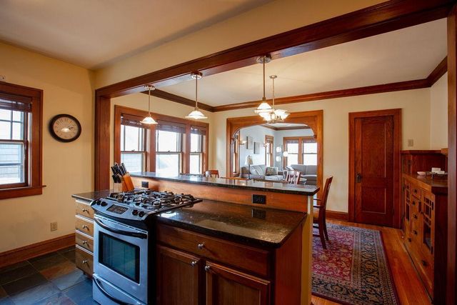 3229 Garfield Avenue 202, Minneapolis, MN 55408