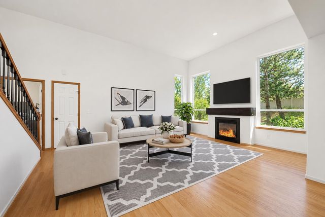 17817 E Galaxy Ct, Greenacres, WA 99016