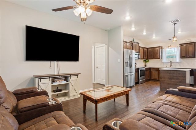 3299 Lake Park Road, Belton, TX 76513
