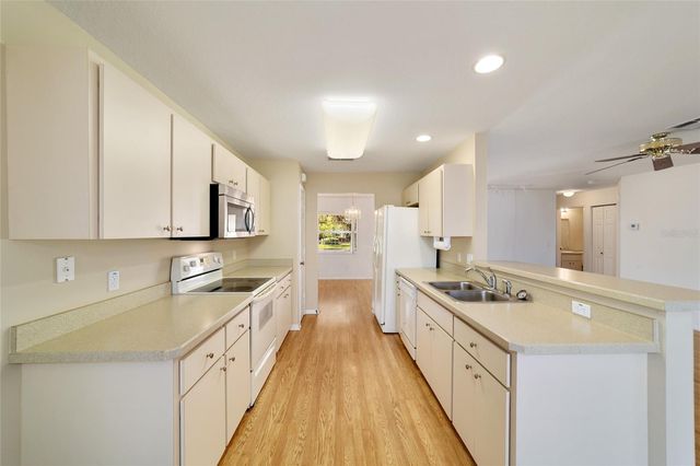 9709 SW 90TH STREET, Ocala, FL 34481