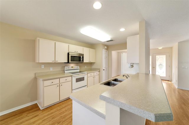 9709 SW 90TH STREET, Ocala, FL 34481