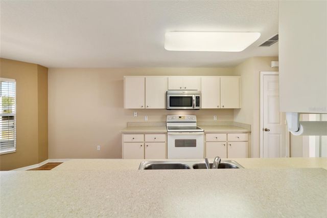 9709 SW 90TH STREET, Ocala, FL 34481