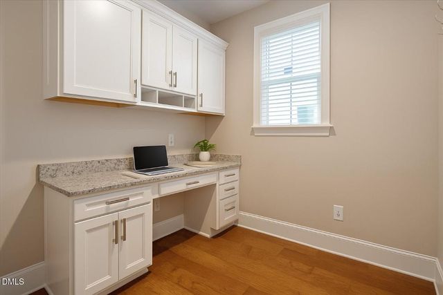 1917 Edgelake Place, Cary, NC 27519