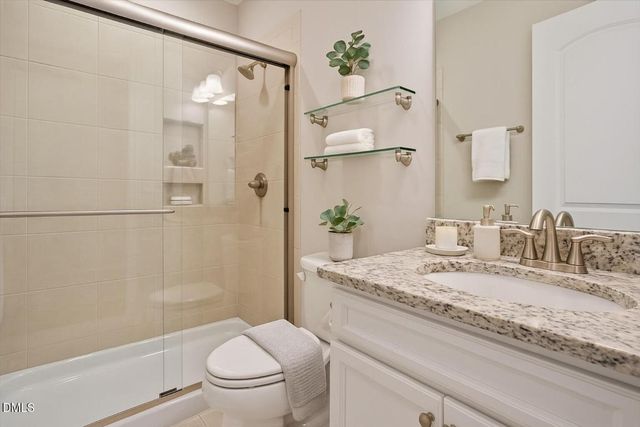 1917 Edgelake Place, Cary, NC 27519