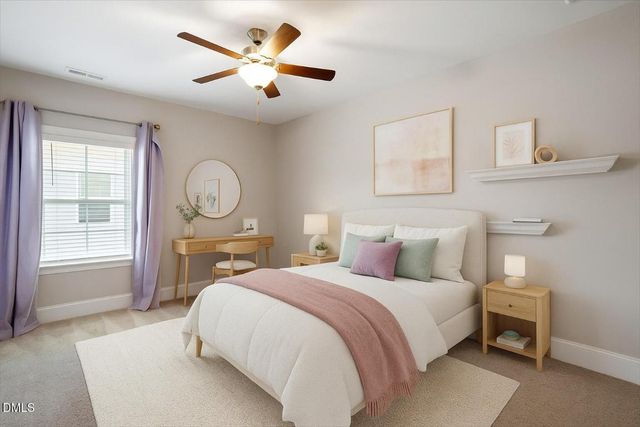 1917 Edgelake Place, Cary, NC 27519