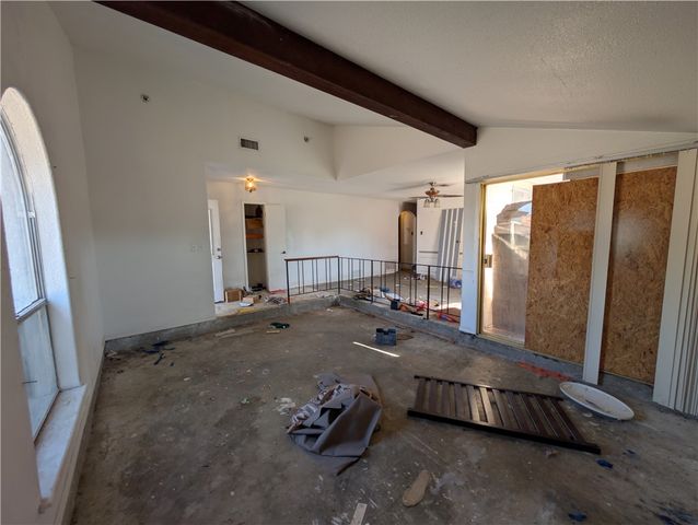 6633 Sahara Dr, Corpus Christi, TX 78412