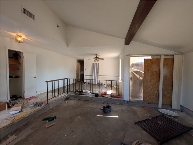 6633 Sahara Dr, Corpus Christi, TX 78412