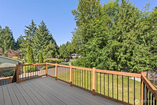 10914 165TH Place NE, Redmond, WA 98052