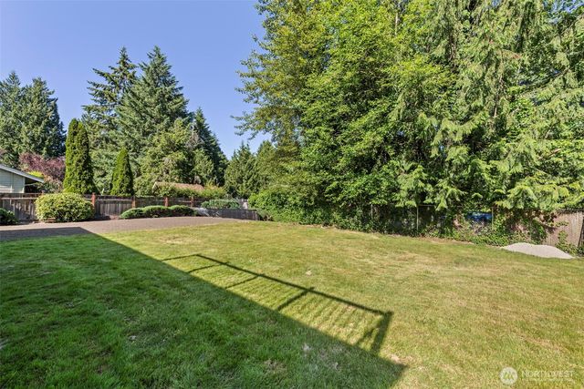 10914 165TH Place NE, Redmond, WA 98052