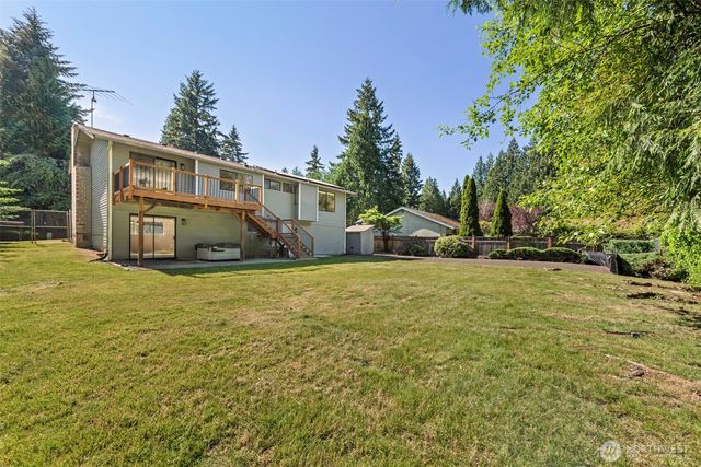 10914 165TH Place NE, Redmond, WA 98052