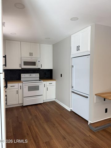 21 Lisbon Way, Beaufort, SC 29907