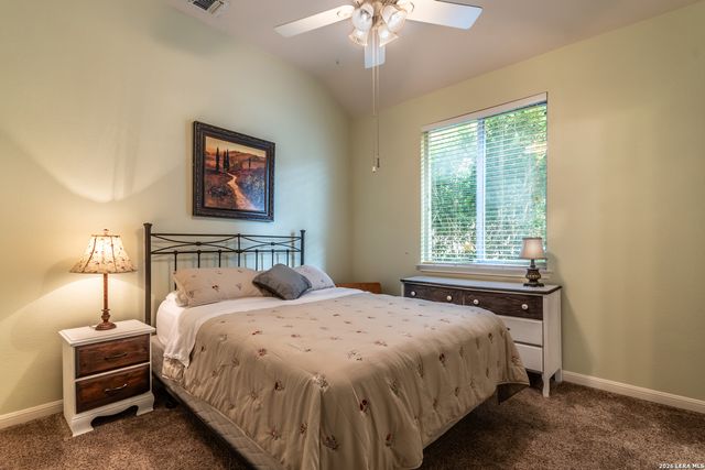 305 HILTON DR, Cibolo, TX 78108