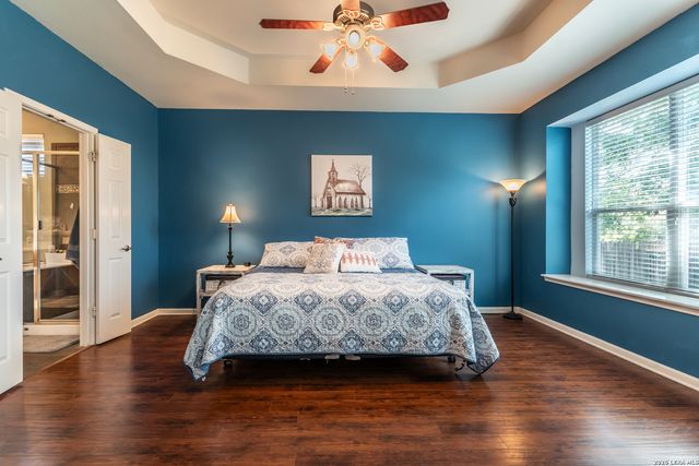 305 HILTON DR, Cibolo, TX 78108
