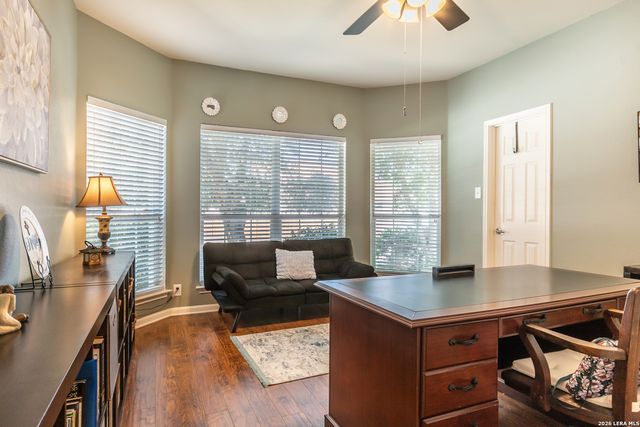 305 HILTON DR, Cibolo, TX 78108