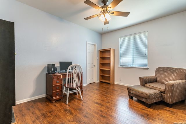 305 HILTON DR, Cibolo, TX 78108