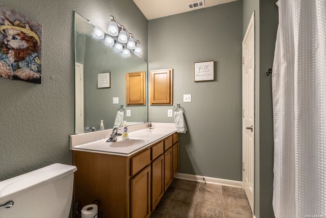 305 HILTON DR, Cibolo, TX 78108