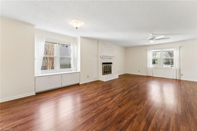 6 Natchez Court, Greensboro, NC 27455