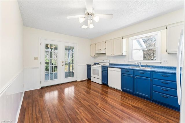 6 Natchez Court, Greensboro, NC 27455