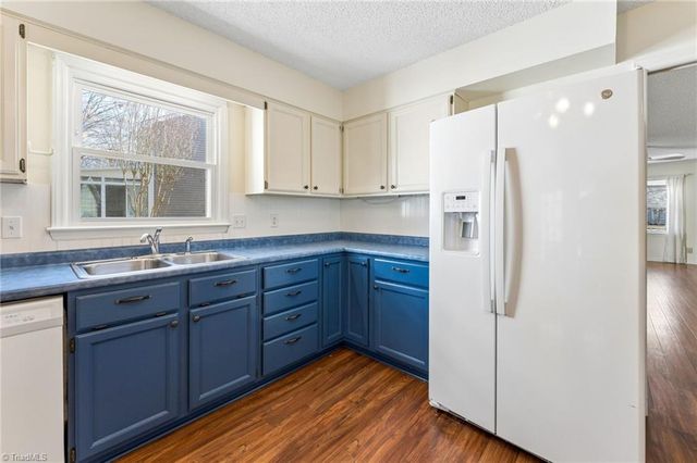 6 Natchez Court, Greensboro, NC 27455