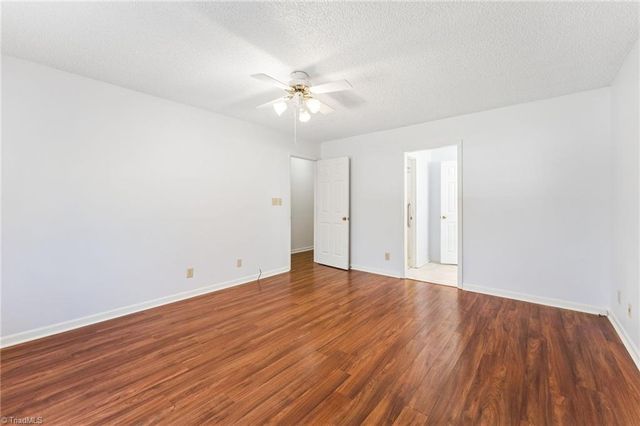 6 Natchez Court, Greensboro, NC 27455