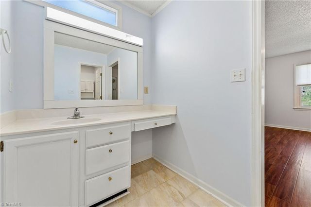 6 Natchez Court, Greensboro, NC 27455