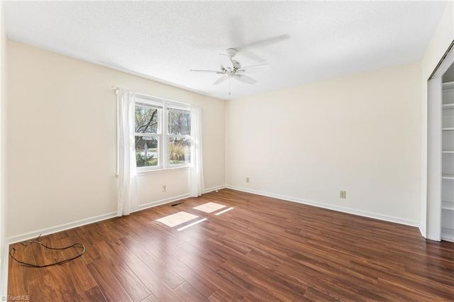 6 Natchez Court, Greensboro, NC 27455