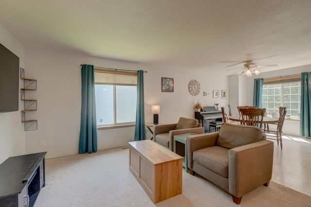 935 2nd Avenue SW, Forest Lake, MN 55025