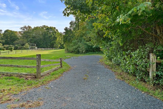 285 Elm St, Pembroke, MA 02359