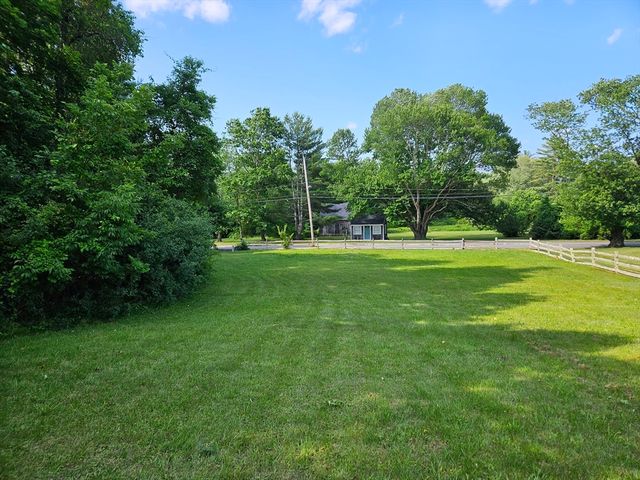 285 Elm St, Pembroke, MA 02359