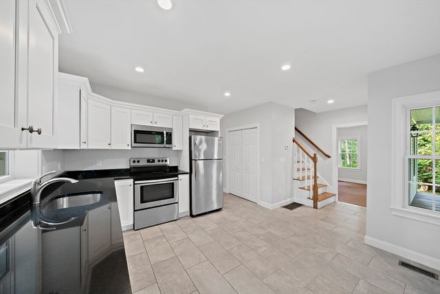 285 Elm St, Pembroke, MA 02359
