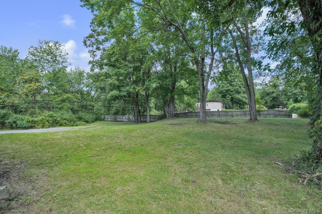 7 Roosevelt Road, Hyde Park, NY 12538