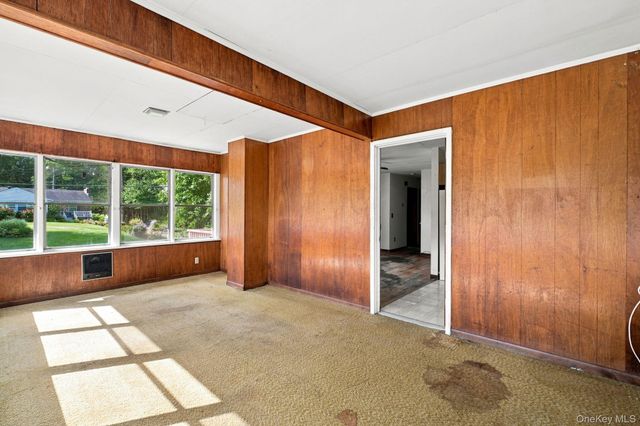 7 Roosevelt Road, Hyde Park, NY 12538