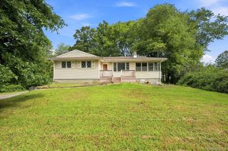 7 Roosevelt Road, Hyde Park, NY 12538