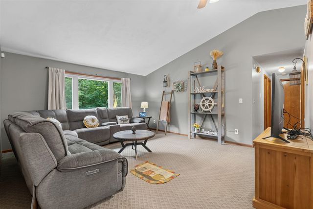 18145 148th Avenue, Spring Lake, MI 49456